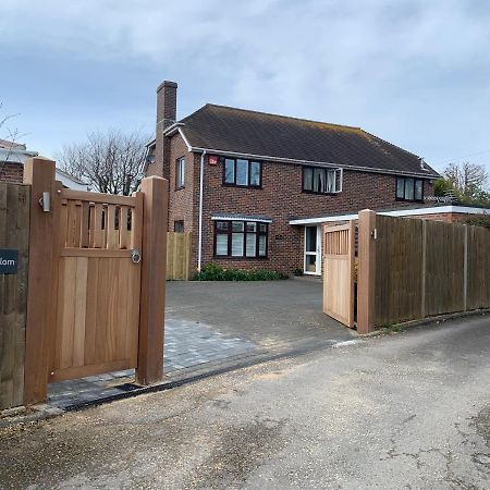 Self Contained Annex With Bedroom Bathroom Sitting Room And Kitchenette Emsworth Exterior photo